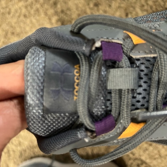 Under Armour Toccoa Women's Running Shoes Size 7 Gray Sneakers. Worm one time - Picture 3 of 6